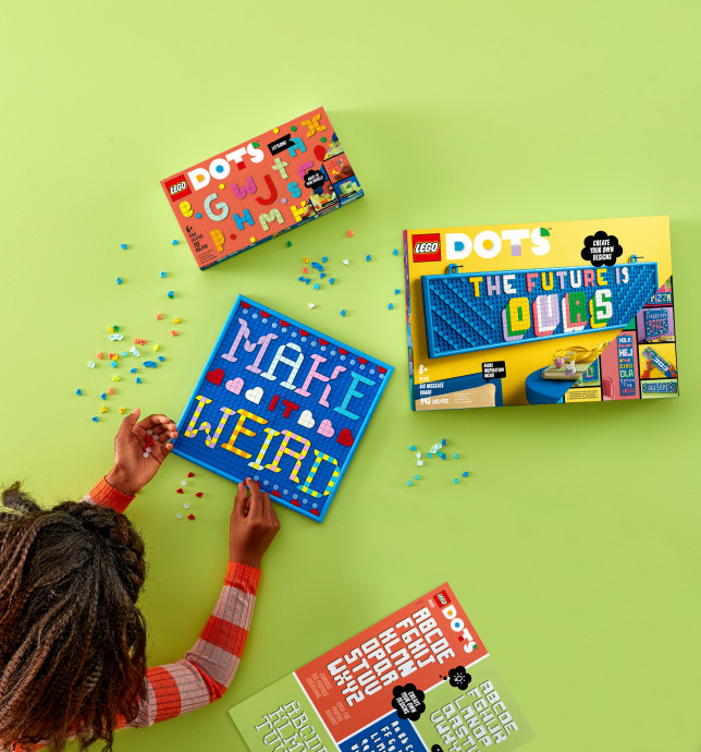 Záplava DOTS dílků – písmenka