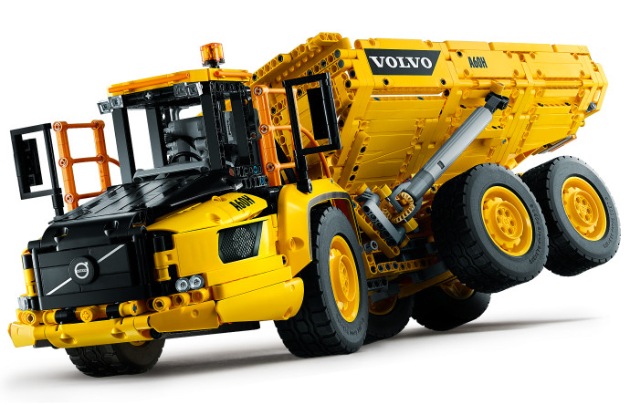 Kloubový dampr Volvo 6x6