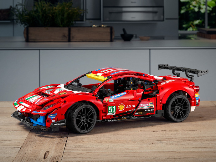 Ferrari 488 GTE „AF Corse #51”