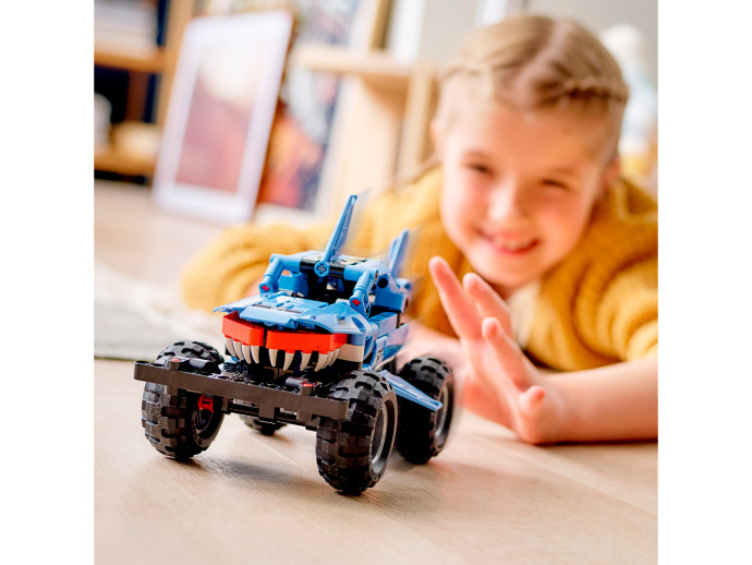 Monster Jam™ Megalodon™