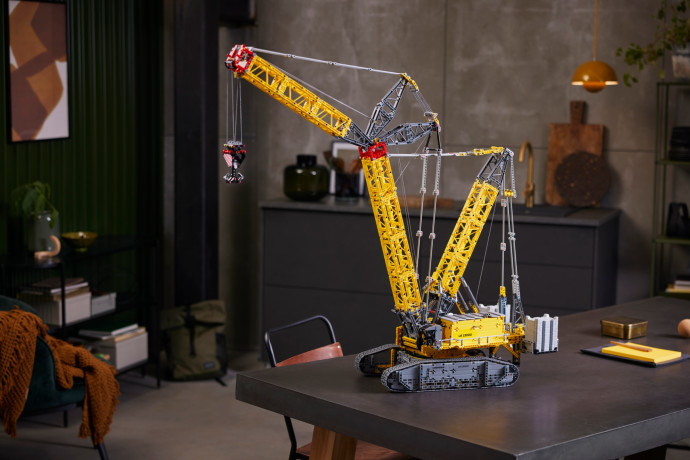 Pásový žeriav Liebherr LR 13000