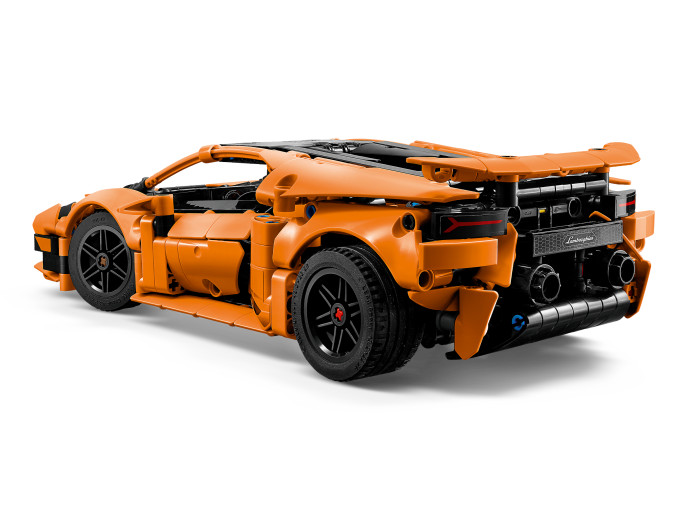 Oranžové Lamborghini Huracán Tecnica