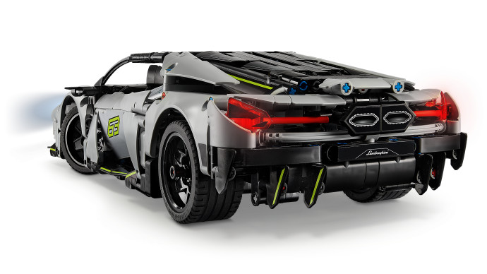 Lamborghini Revuelto