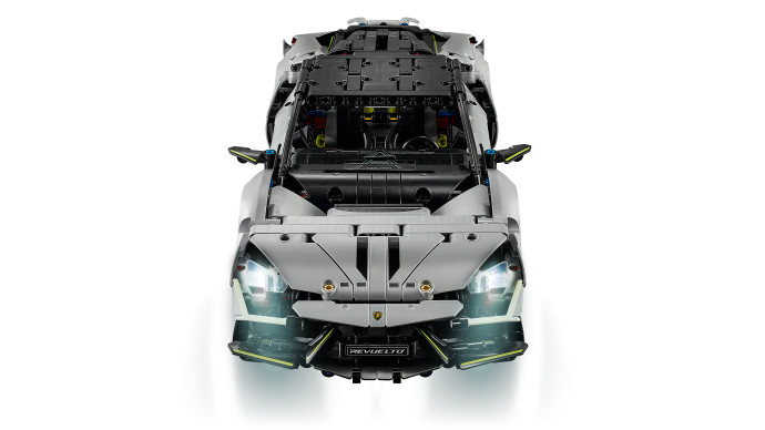 Lamborghini Revuelto