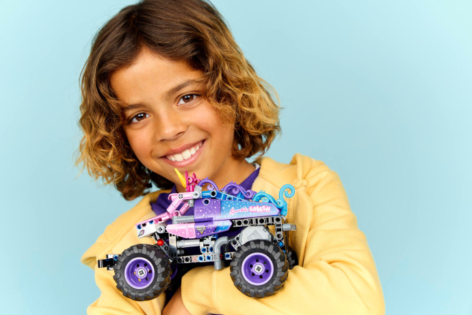 Monster Jam™ Sparkle Smash™ s naťahovacím motorom