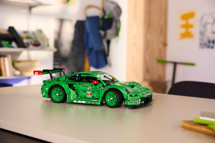 Auto Porsche 911 GT3 R REXY AO Racing