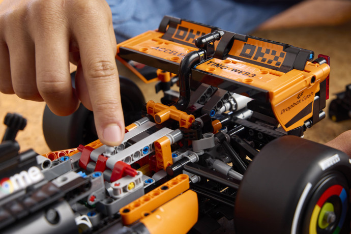 Auto McLaren MCL39 F1®