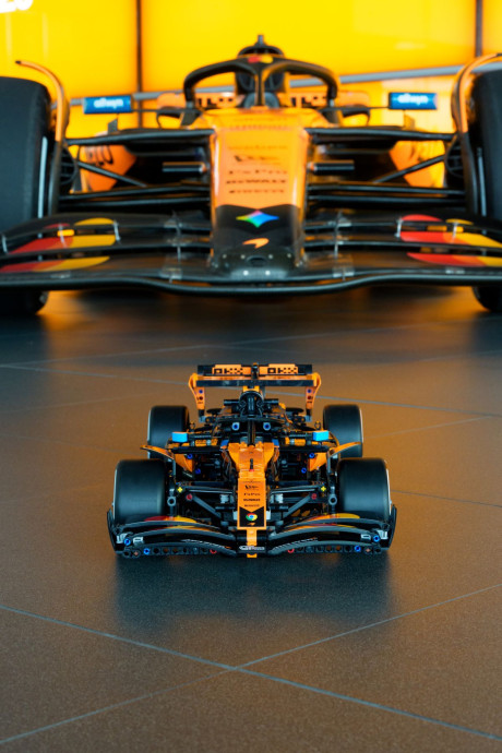 Auto McLaren MCL39 F1®