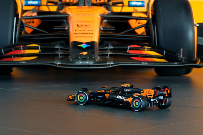 Auto McLaren MCL39 F1®