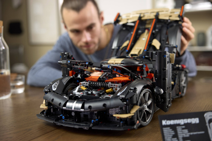 Megacar Koenigsegg Sadair's Spear