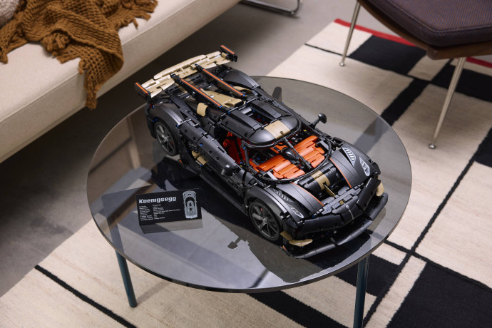 Megacar Koenigsegg Sadair's Spear