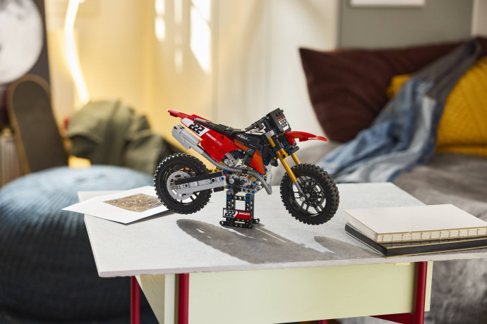 Motorka Ducati Desmo450 MX Factory