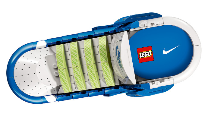 Nike Dunk x LEGO® Set
