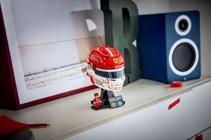 Prilba Charles Leclerc zo Scuderia Ferrari HP