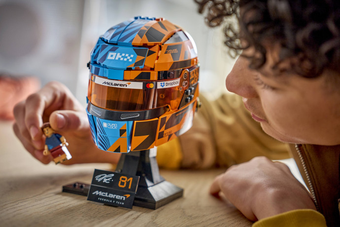 Prilba Oscar Piastri z tímu McLaren Mastercard F1®