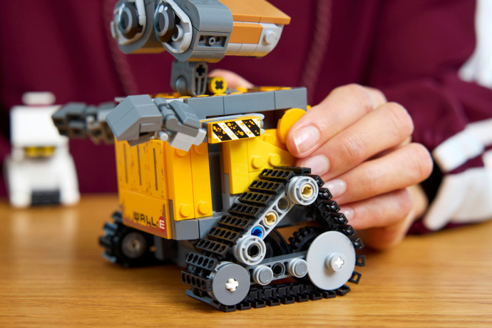 WALL•E a EVA