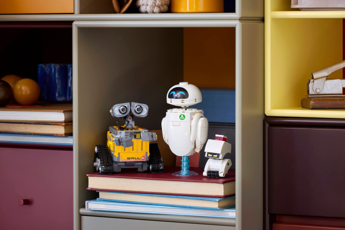 WALL•E a EVA