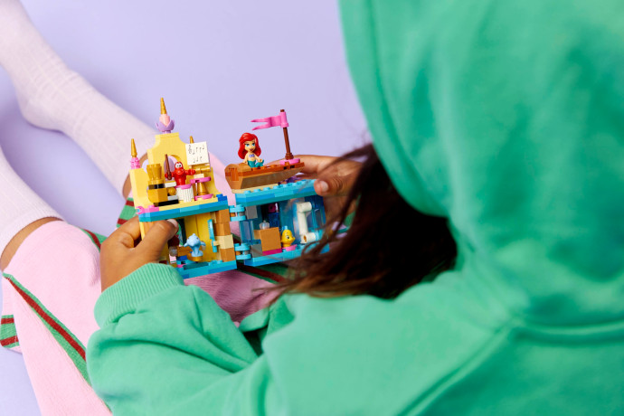 Ariel a jej kúzelný miniatúrny palác