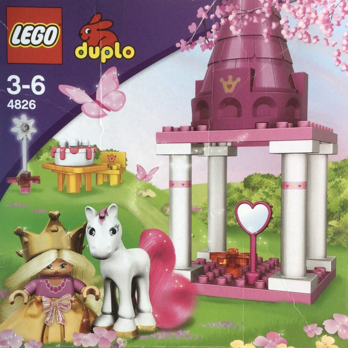 Princezna na pikniku s poníkem