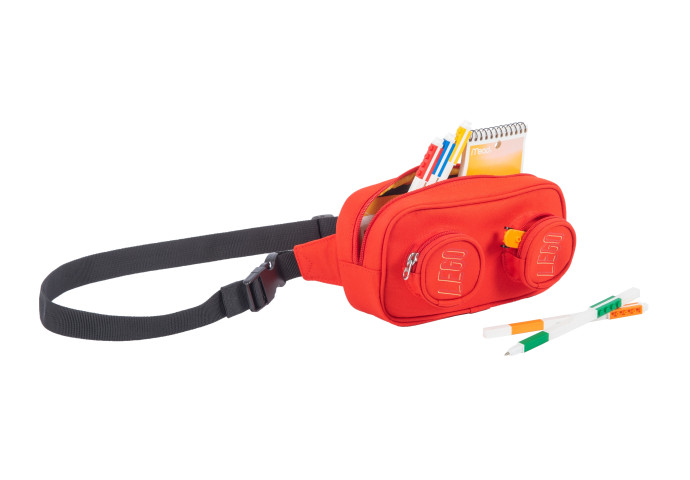 Červená ľadvinka v tvare LEGO® kocky