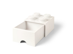Zásuvka v tvare kocky so 4 výstupkami – biela