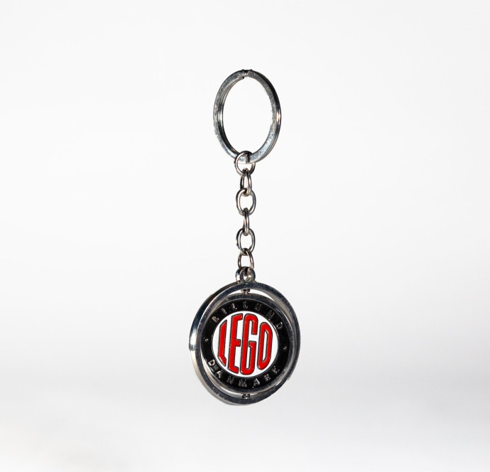 Retro Spinning Key Chain 1950