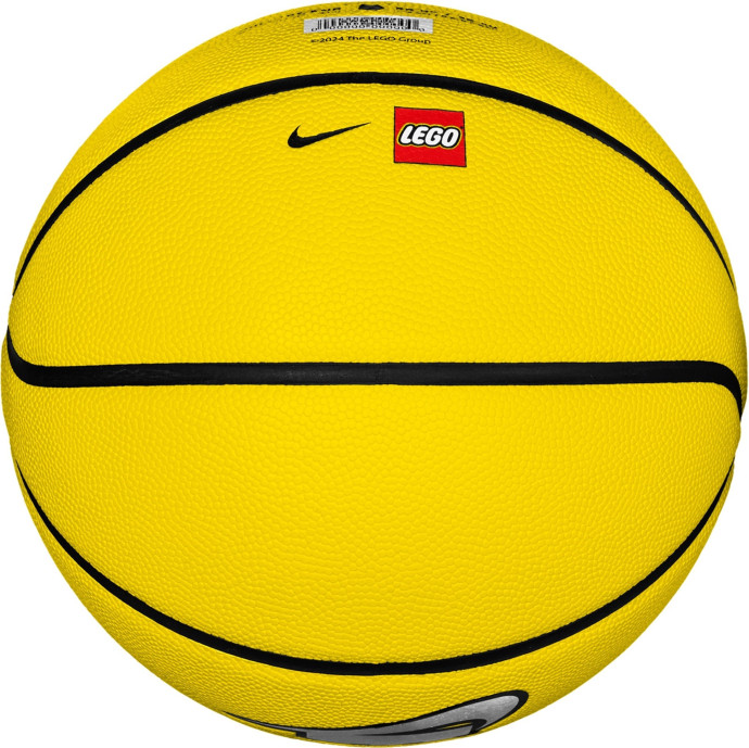 Kolekce Nike x LEGO® – basketbalový míč