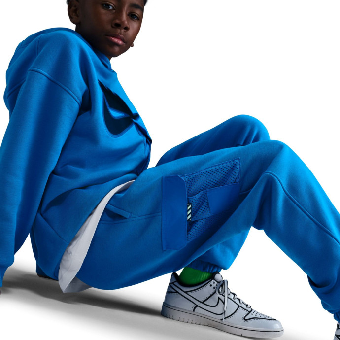 Kapsáčové nohavice z kolekcie Nike x LEGO®