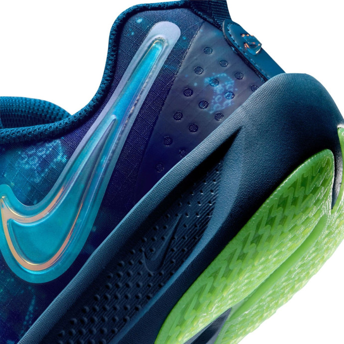 Nike G T Cut 3 x LEGO® Collection – Big Kids Shoes