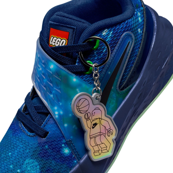 Tenisky Hustle D 12 z kolekcie Nike x LEGO® – malé deti