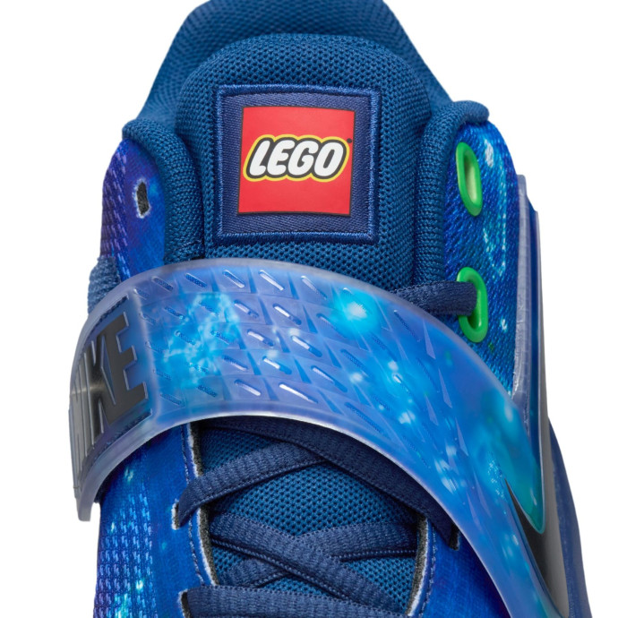 Tenisky Hustle D 12 z kolekcie Nike x LEGO® – staršie deti