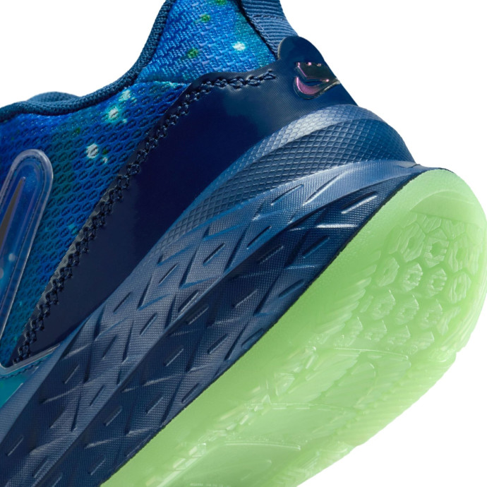 Tenisky Hustle D 12 z kolekcie Nike x LEGO® – staršie deti