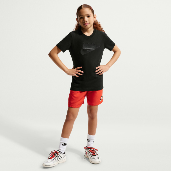 Tričko pre staršie deti z kolekcie Nike x LEGO® – čierna