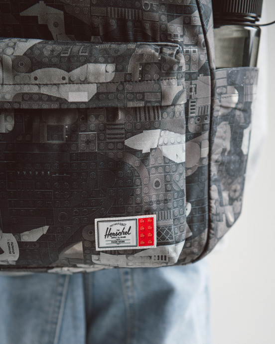 LEGO® Batoh Herschel Classic™ XL – Čierne abstraktné kocky