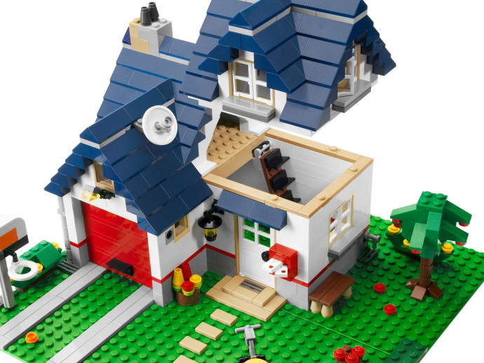 Apple Tree House
