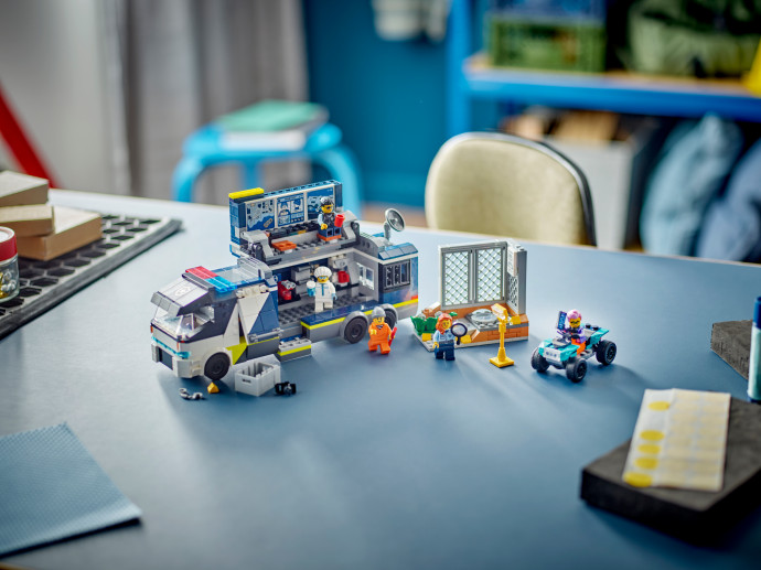 Mobilné kriminalistické laboratórium policajtov