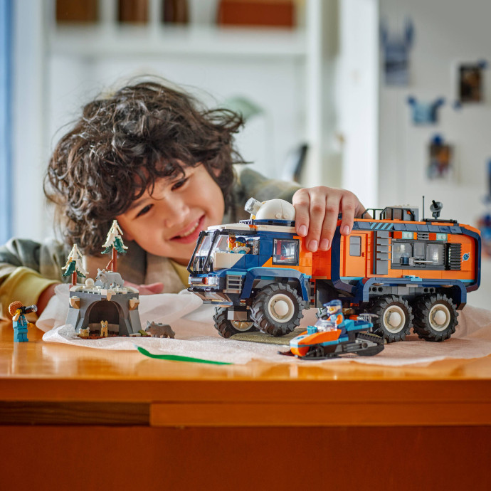 Nákladné auto s laboratóriom pre prieskumníkov Arktídy
