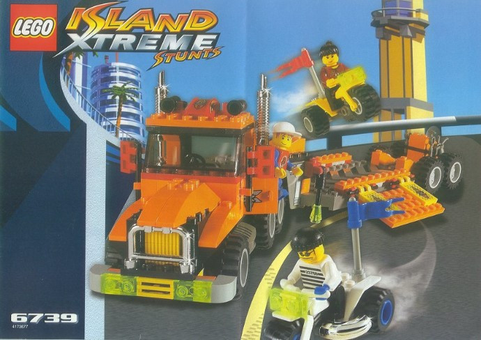 Nákladní vůz a akrobatické tříkolky