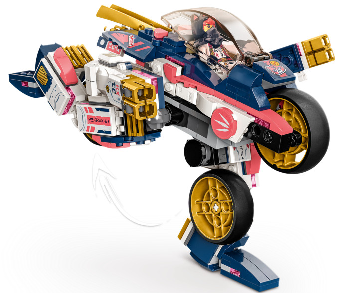 Sora a její transformační motorobot