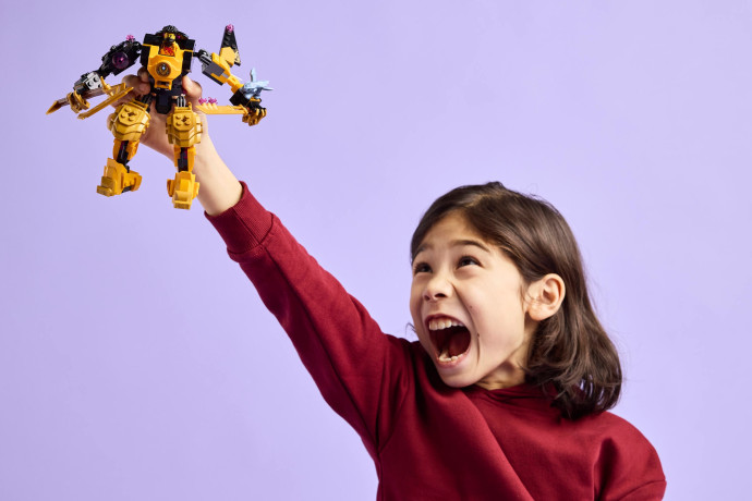 Arin a bojový robot Spinjitzu