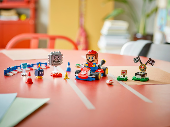 Mario Kart™ – Interaktivní LEGO® Mario™ a Standard Kart