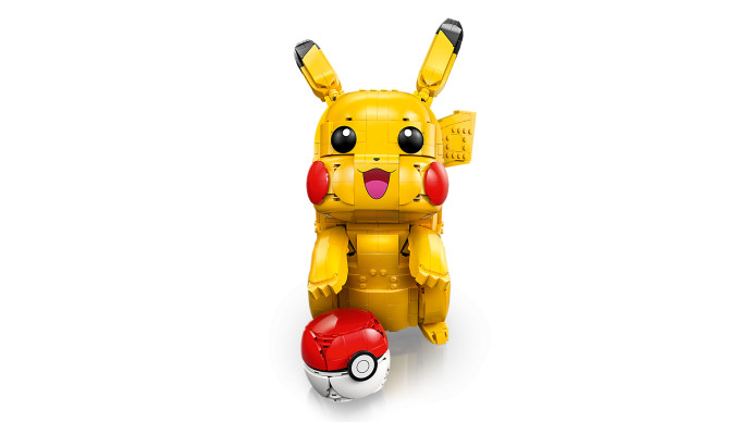 Pikachu a Poké Ball