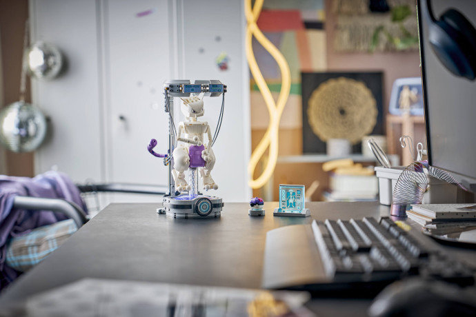 Mewtwo's Lab Break