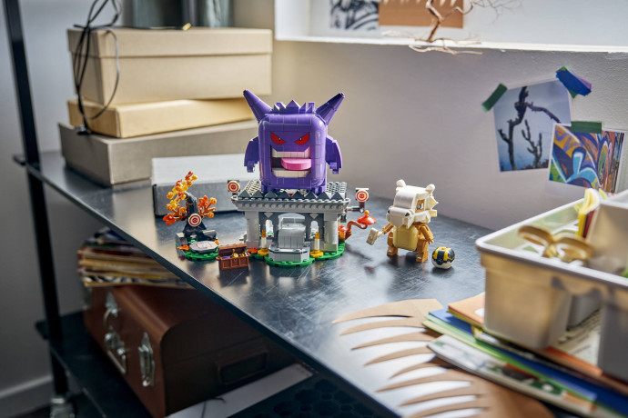 Cubone and Gengar's Spooky Showdown
