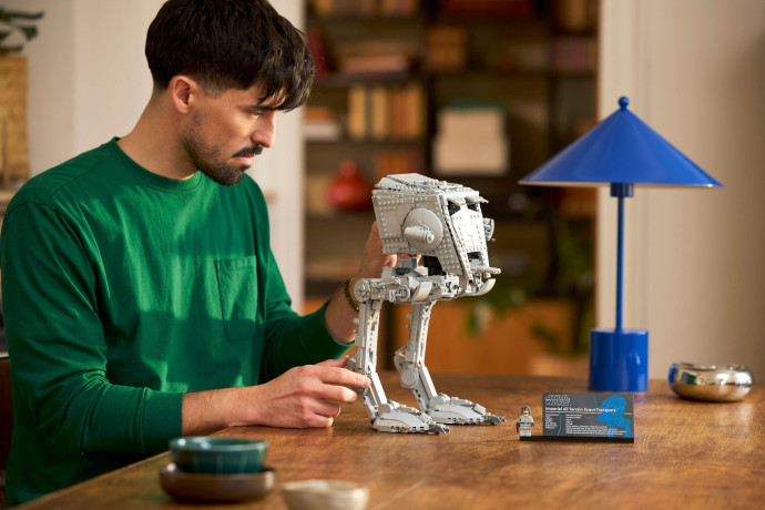 Chodec AT-ST™