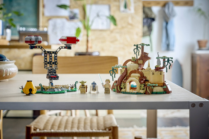 Yoda's Hut and Jedi Training