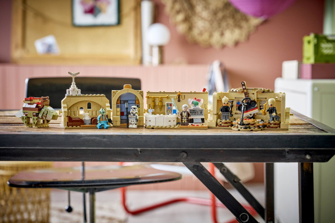 Mos Eisley Cantina