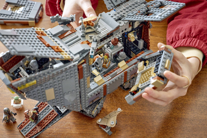Offworld Sandcrawler™ a Mudhorn