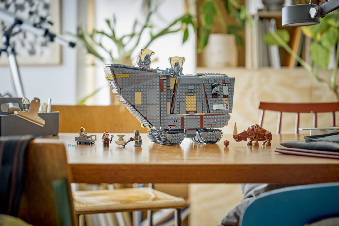 Offworld Sandcrawler™ a Mudhorn
