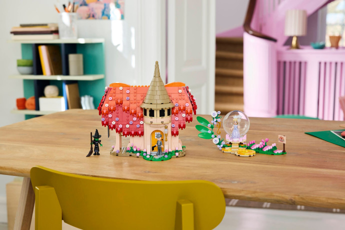 Glinda a Elphaba a návštěva v Munchkinlandu